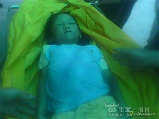 目击某机构幼儿园校车人行道上压死6岁女童? 奥