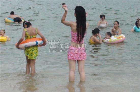 [街拍]炎热夏日,<em>清凉美女</em>