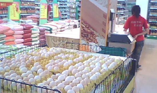 [组图]深圳某超市销售石灰做的假鸡蛋