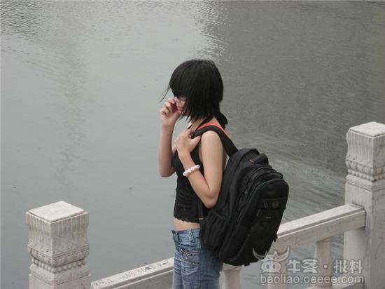 我有罪!第一次做了<em>狗仔队</em>偷拍<em>美女</em>