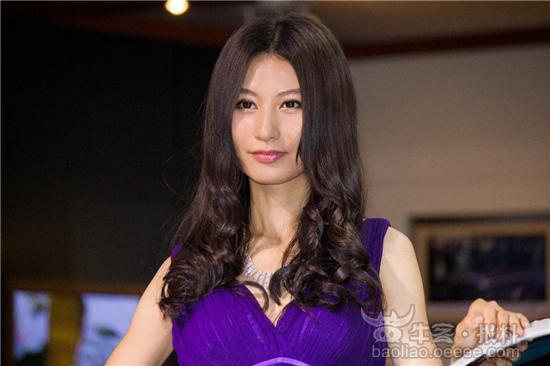 深圳车展我看上了一个超级超级漂亮的女女图片睡衣美女图片大全图片