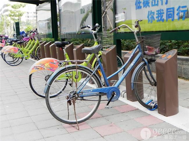 【组图】私家自行车霸占公共自行车位