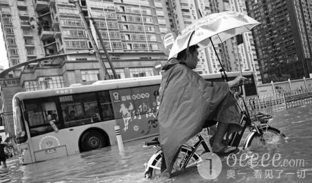 一场暴雨 暴露了深圳比亚迪新能源公交车电池