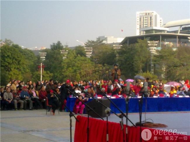 组图 布吉社区夕阳 冬至不寂寞拟大唱中国梦