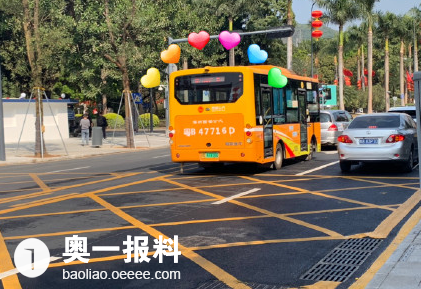 公交遇见系列，城市生活的微妙瞬间，城市公交遇见系列，微妙瞬间的生活剪影