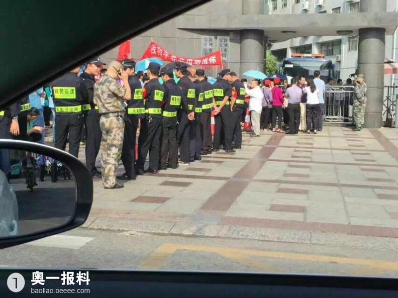 福永街道维护和平村贪官、座事不理、村民投诉