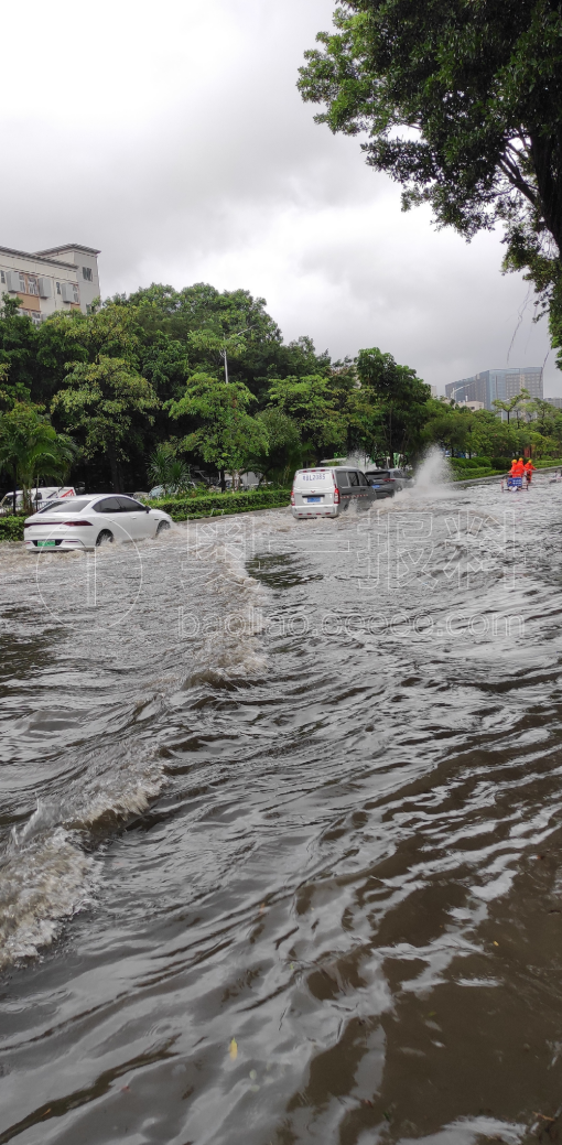 长时间的大暴雨,燕罗水浸街了 676767_报料_民声汇_奥一报料