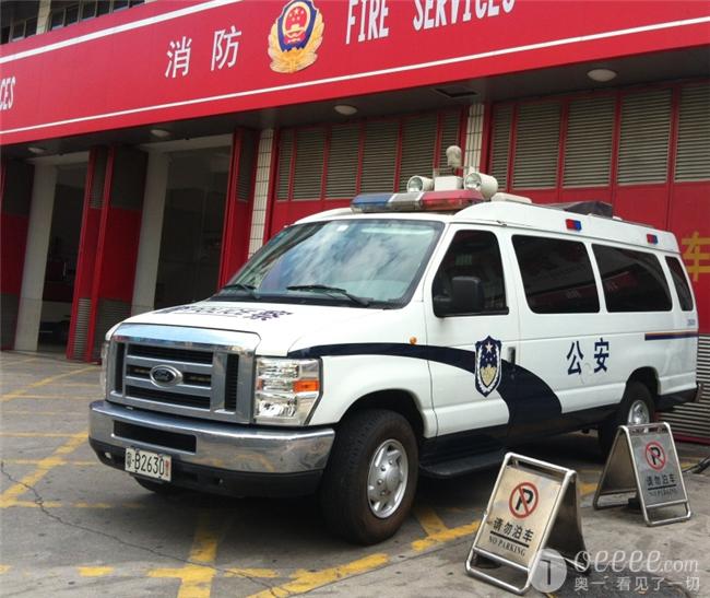 路遇深圳霸气的警车